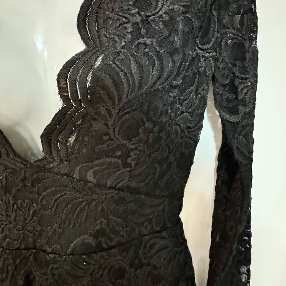 Bebe | Lace | Mesh | Romper - Picture 2 of 3